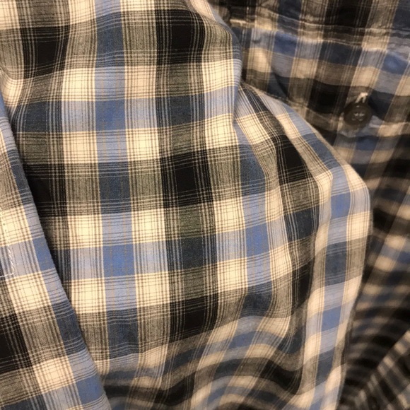 Men’s Express button down. - Picture 2 of 3